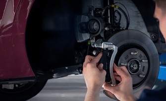 Замена колодок в Hyundai в Автоимпорт.